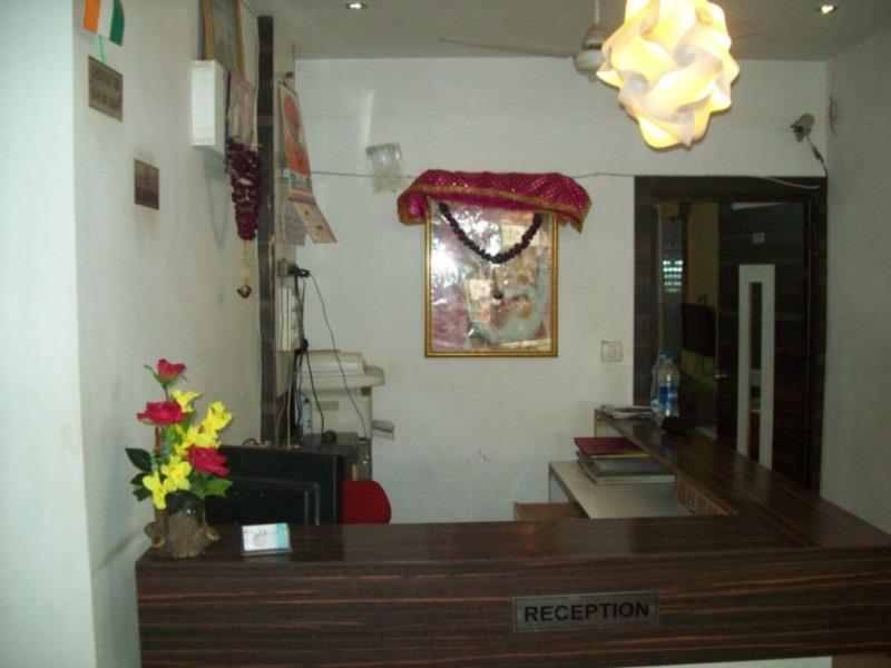 Hotel Mid - Way Inn Гандинагар Экстерьер фото